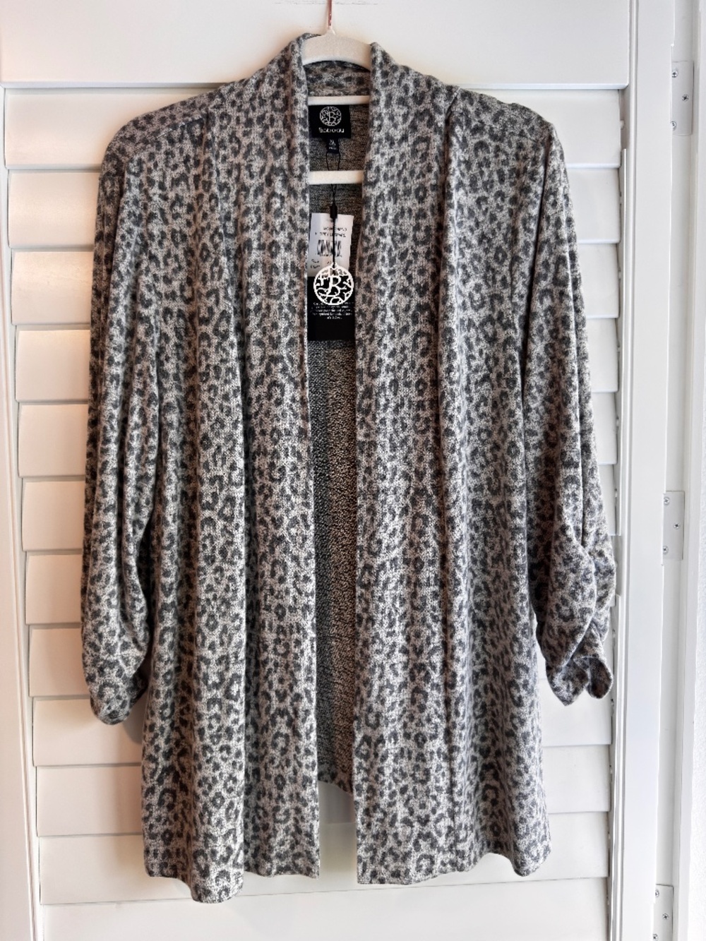 bobeau Gray Leopard Open-Front Women's Cardigan